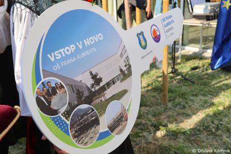 V Kamniku odprli eno najbolj modernih osnovnih šol v Sloveniji (28)